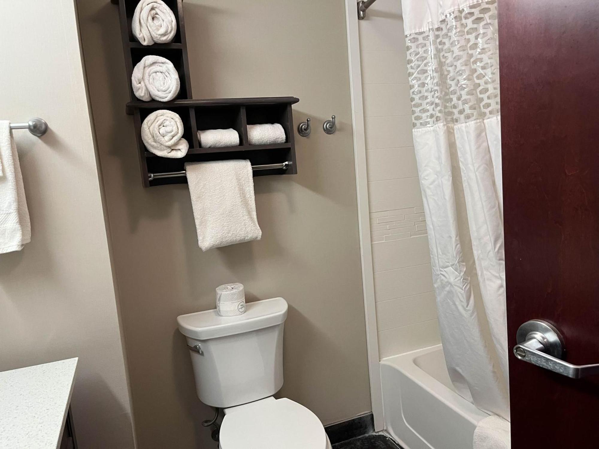 Quality Inn & Suites Піерсолл Екстер'єр фото
