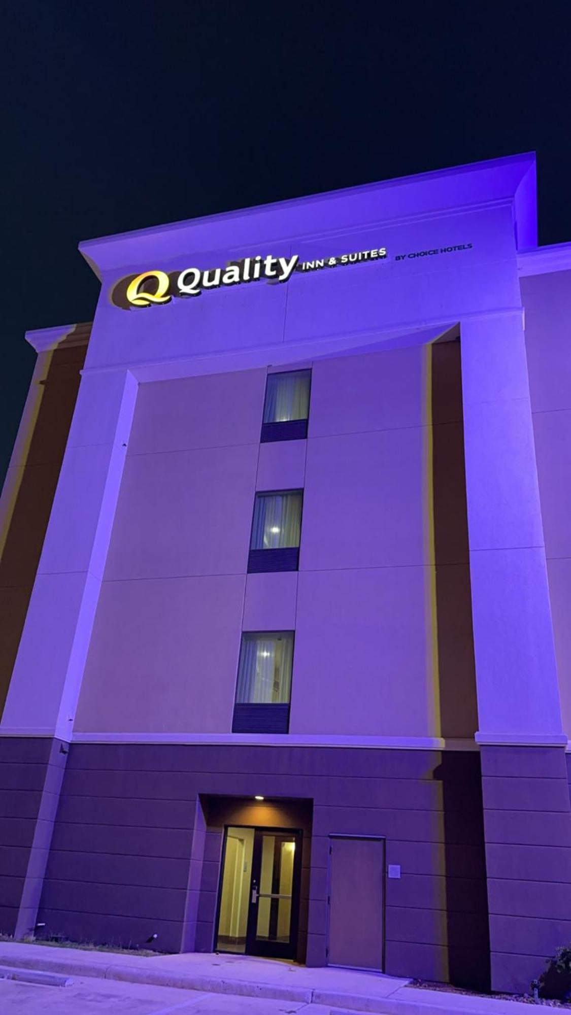 Quality Inn & Suites Піерсолл Екстер'єр фото